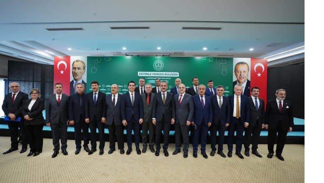 İlçe Milli Eğitim Müdürümüz Sayın Kemal Ceylan, Sayın Bakanımız Mahmut Özerin Başkanlığında, Eğitimle Yeniden Buluşma Projesi Kapsamında Ankara'da Gerçekleştirilen ikinci Değerlendirme Toplantısına  Katıldı   